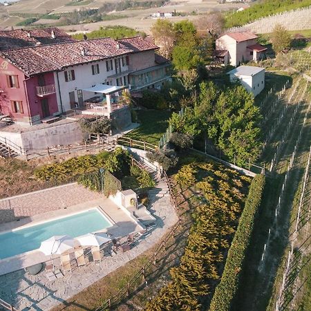 Poggio Dei Farinetti Bed and Breakfast Diano dʼAlba Eksteriør billede